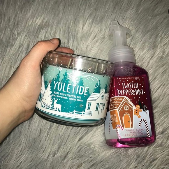 Bath & Body Works Holiday Candle Foaming Hand Soap Poshmark